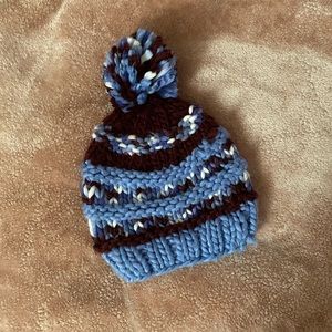 North Face Pom Hat ✨